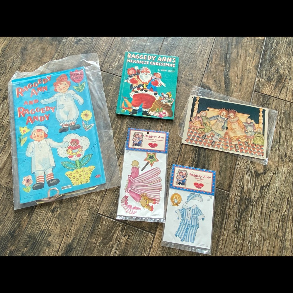 Vintage Raggedy Ann Collectibles